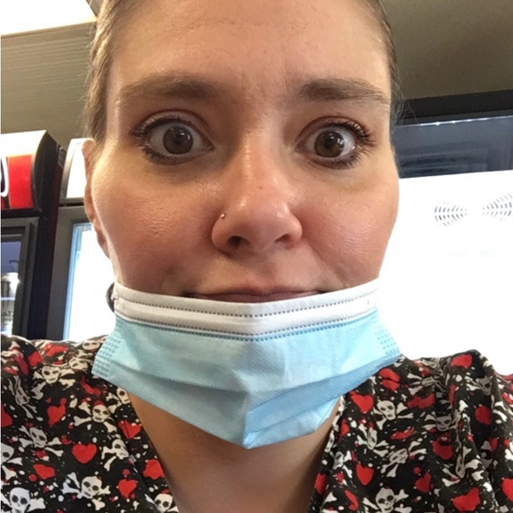 Meet your Posher, Kristina - Picture 2 of 5